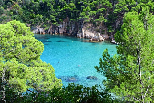 paesaggio marino della splendida baia di Aiguablava sulla Costa Brava a Begur  Girona Spagna