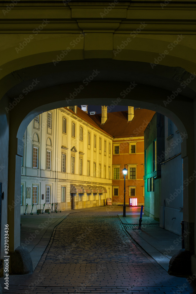 Streets of Warsaw Old Town by the night. Kanonia street.