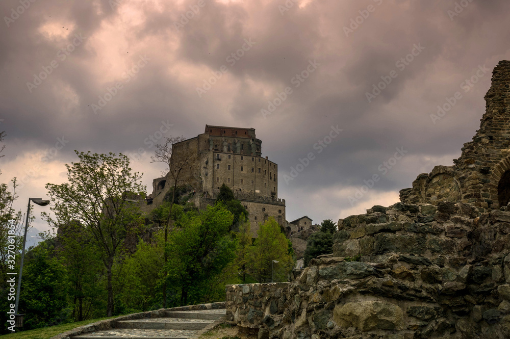 Obraz premium sacra di san michele