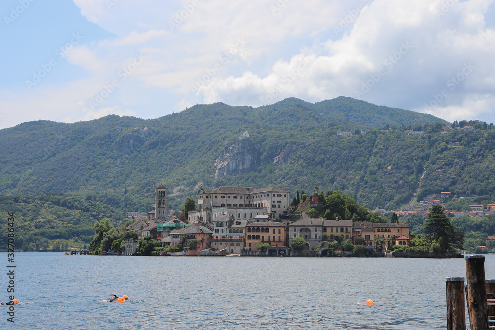 Italie - Lombardie - Lac d'orta et l'Ile de San Giulio