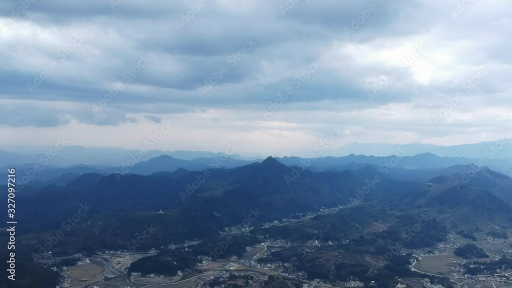 Mountain scenery Mountain scenery