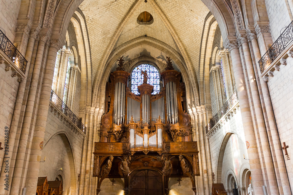 Beautiful Grand pipe organ of Angers's Cathedral by Jacques Girardet. (Cathédrale Saint-Maurice d'Angers, roman church). Wood and steel.