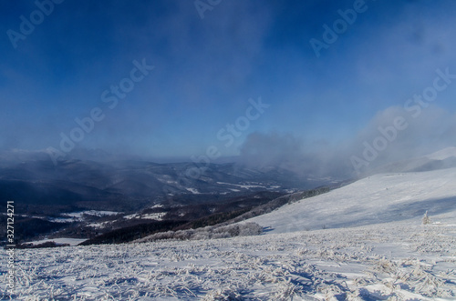 Fototapeta Naklejka Na Ścianę i Meble -  panorama z połoniny Wetlińskiej Bieszczady