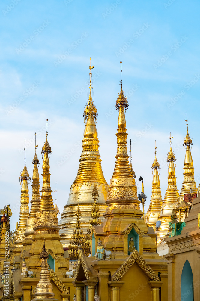 Fototapeta premium Stupy Shwedagon Paya