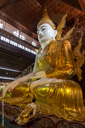 Giant Buddha statue at Ngahtatgyi Paya photo