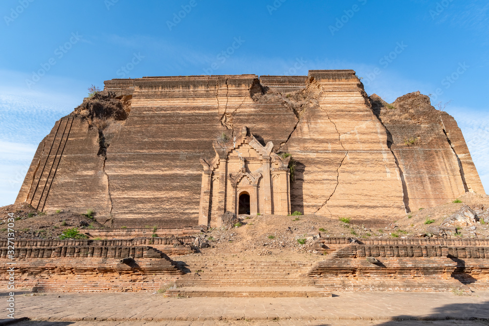 Mingun Pahtodawgyi ruins