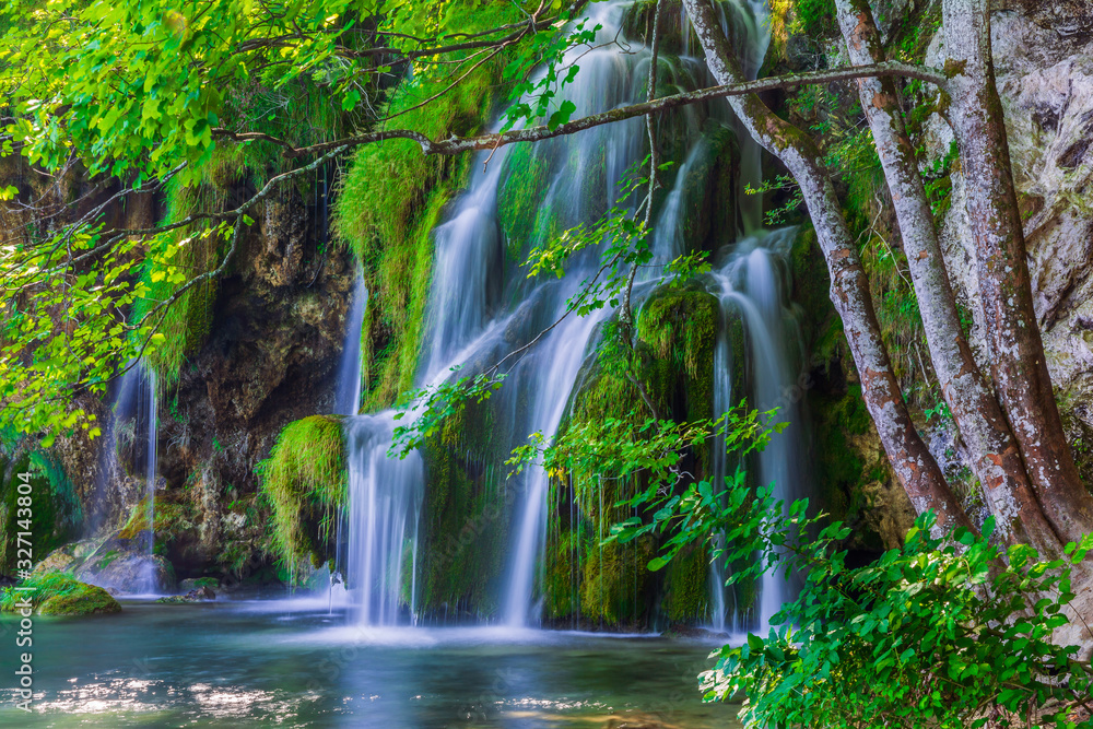 Fototapeta premium Plitvice lakes, Croatia. Waterfalls of Plitvice Lakes National Park.