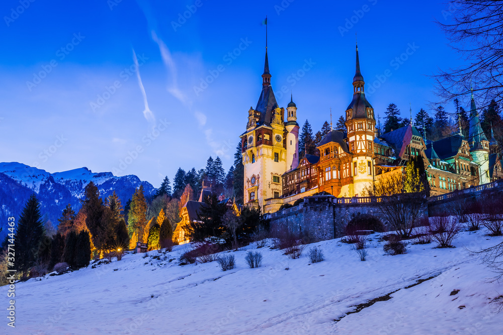 Obraz premium Sinaia, Romania. Peles castle.