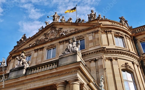 Stuttgart, Neues Schloss, Hauptflügel, Portikus, Giebel photo