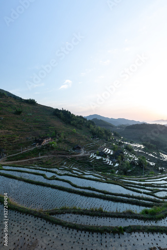 Global agricultural development, China's arable land and water conservancy projects.