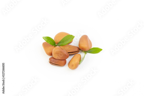 Fried pine nuts