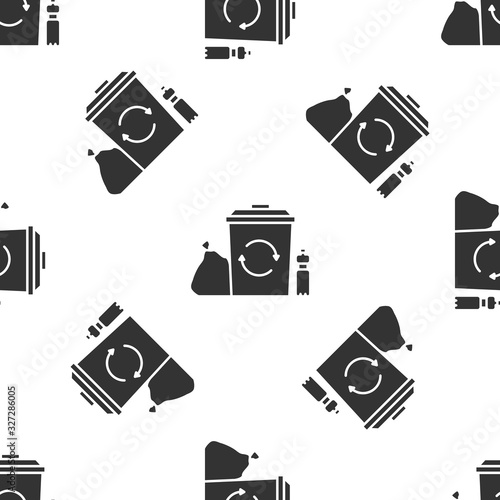 Grey Recycle bin with recycle symbol icon isolated seamless pattern on white background. Trash can icon. Garbage bin sign. Recycle basket. Vector Illustration