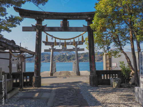鳴無神社