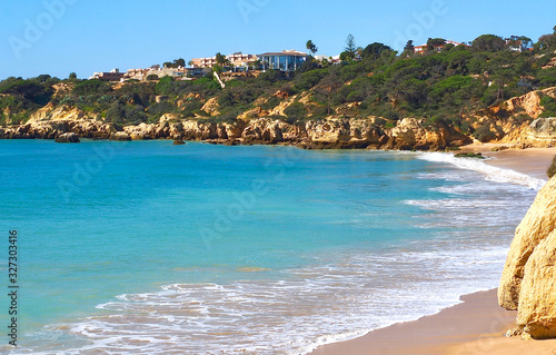 Fototapeta Naklejka Na Ścianę i Meble -  Romantic coast of Albufeira in Portugal with blue Atlantic ocean