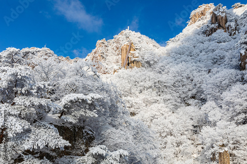 Winter snow scene at Daedunsan Provincial Park