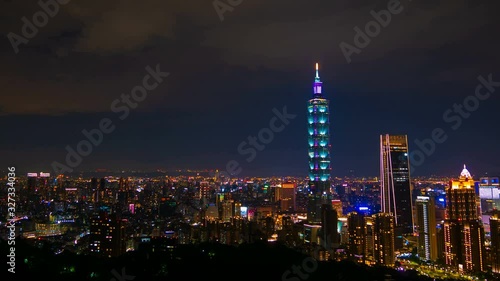 Wallpaper Mural 4k Time-lapse of Taipei 101 tower with city night view of Taipei, Taiwan Torontodigital.ca