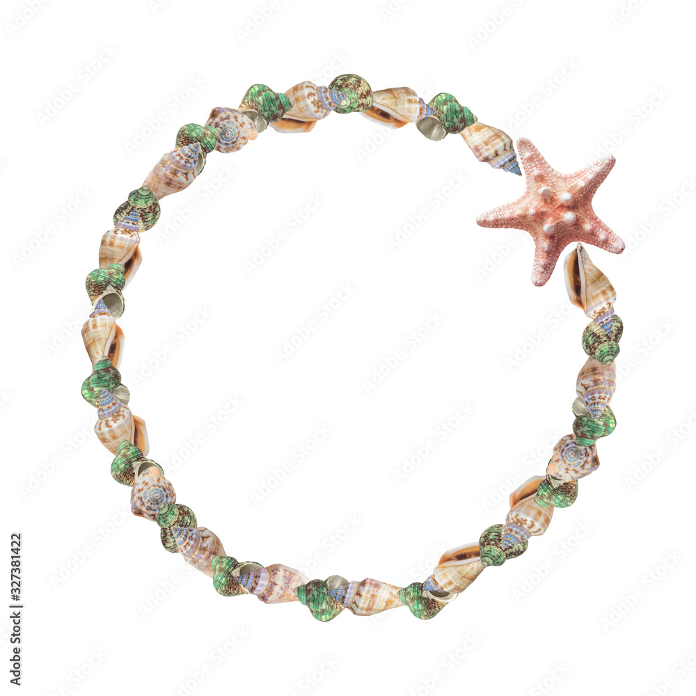 Obraz premium Bright seashells and sea star round frame on white background