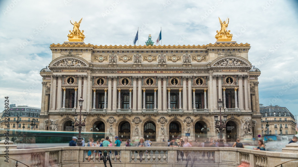 Obraz premium Palais or Opera Garnier The National Academy of Music timelapse in Paris, France.