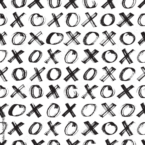 Tic Tac toe game seamless pattern. Vector abstract pattern with cross marks and circles. Hand painted background. Black elements on white background