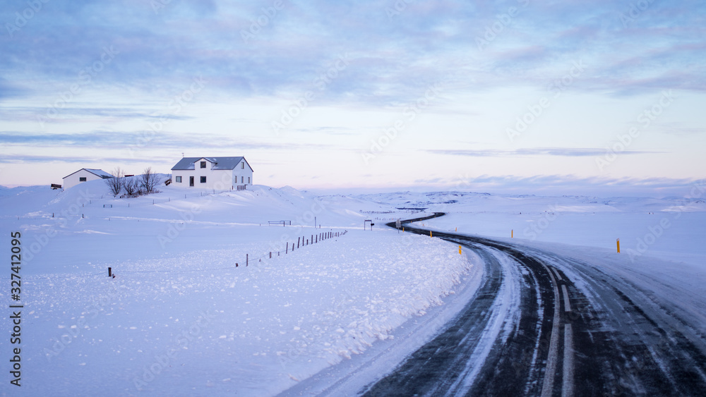 Fototapeta premium Paysage islandais en hiver