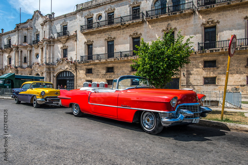 Antique Auto Havana  © robin