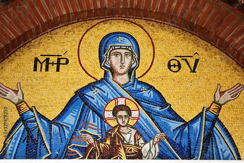 Fototapeta Mosaic showing Virgin Mary and Jesus Christ outside of Christian orthodox church
