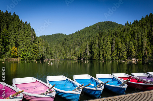 morgentliche Ruhe am Lacul Rosu in Rumänien