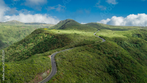 Foto Aerial drone view of curvy road in Paul da Serra, Madeira island, Portugal, in