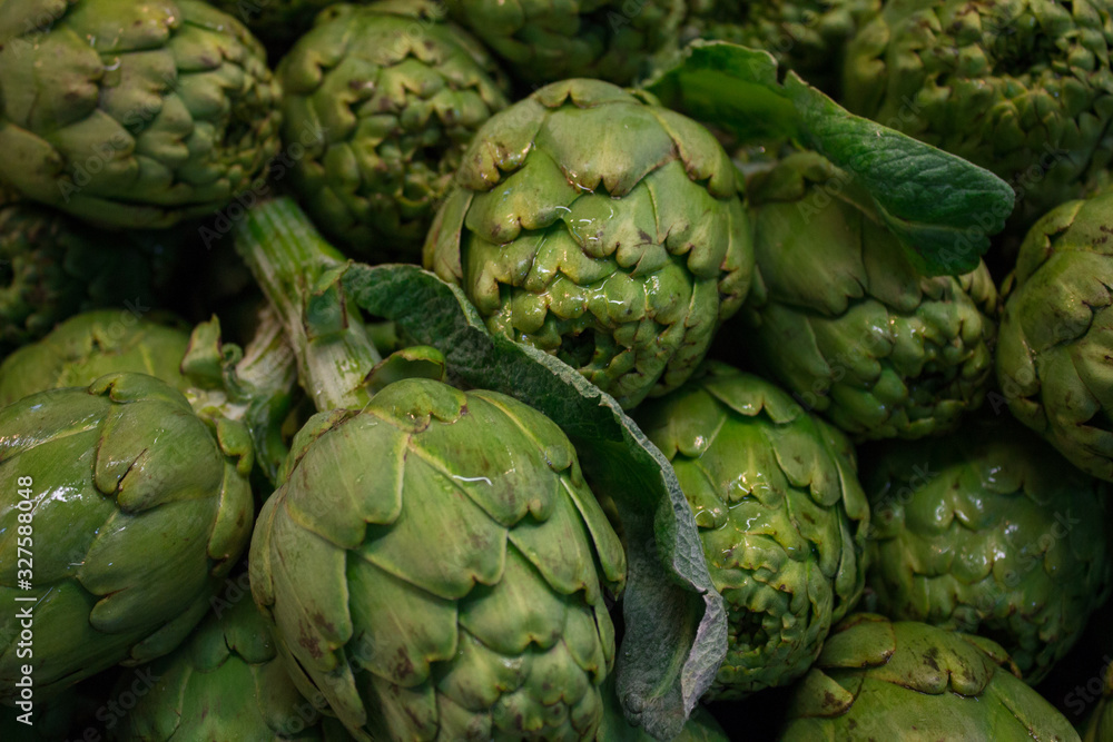 Obraz premium View of a lot of artichokes