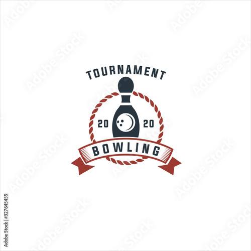 Bowling vector logotype, emblem and badge. Club gaming play, skittle and strike illustration. Template for bowling club, tournament, champion, challenge, Bowling vintage logo. 