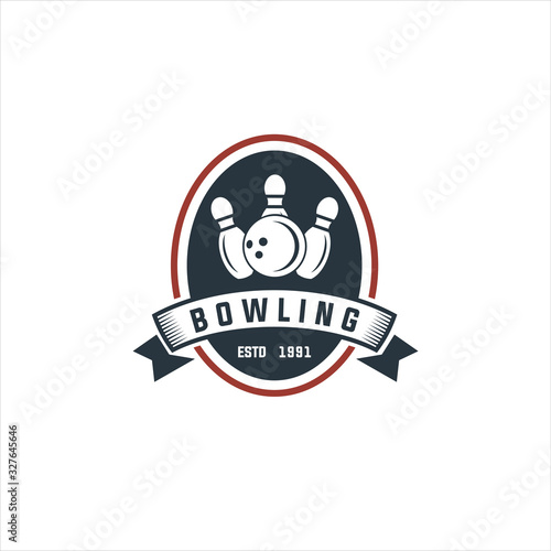 Bowling vector logotype, emblem and badge. Club gaming play, skittle and strike illustration. Template for bowling club, tournament, champion, challenge, Bowling vintage logo. 