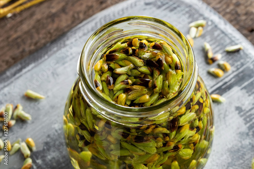 Preparation of a gemmotherapeutic tincture from willow buds photo