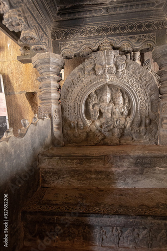 Fotografie bas-relief at   Madhukeshvara Temple