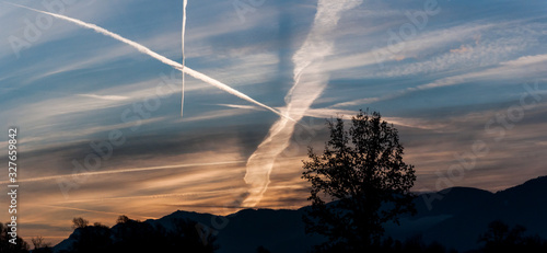 Geoengineering Wettermanipulation Kondenzstreifen