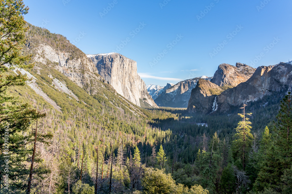 Yosemite National Park Valley, El Capitan from Tunnel View, Winter Season, Mariposa County, Western Sierra Nevada mountains, California, United States of America.