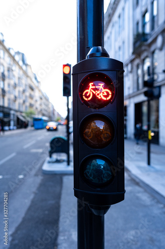 red cycle traffic light in the city of London