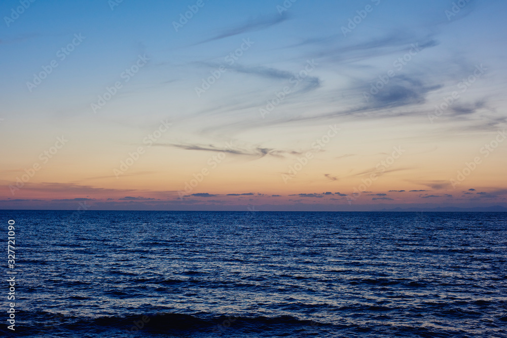 海 海