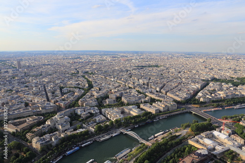 La ville de Paris depuis le dernier étage de la tour Eiffel