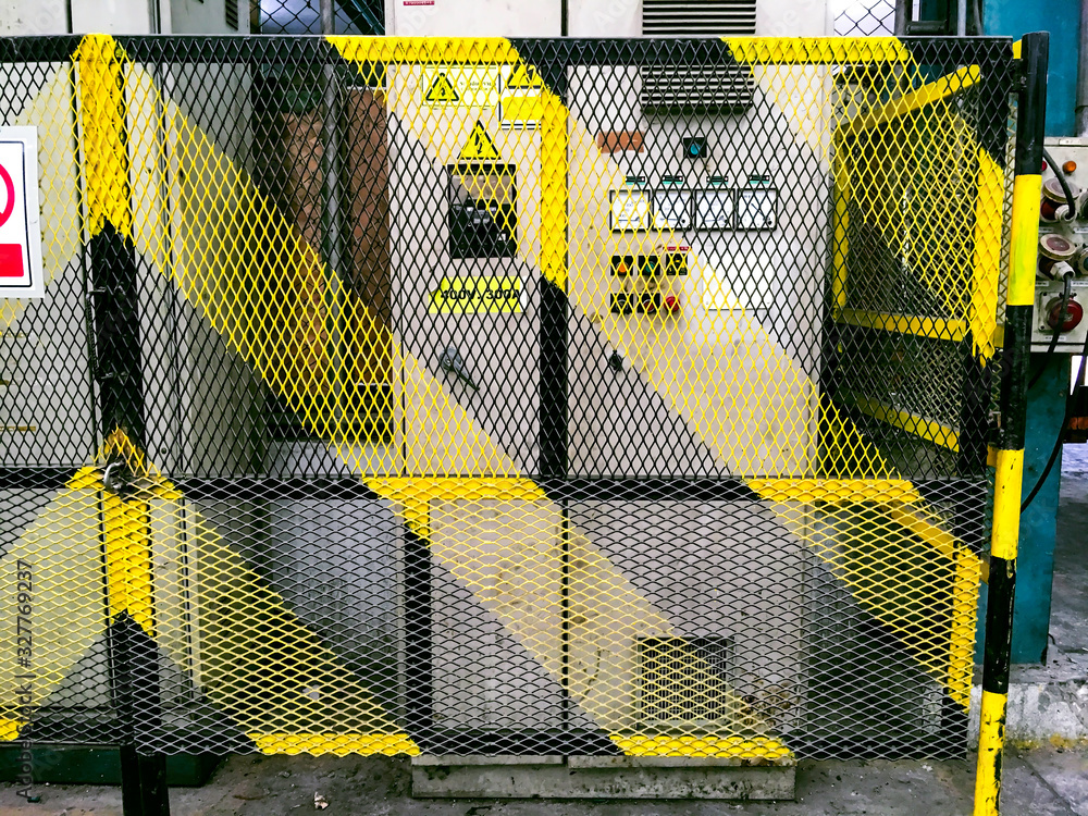 Yellow safety fence for high voltage substation, High voltage power