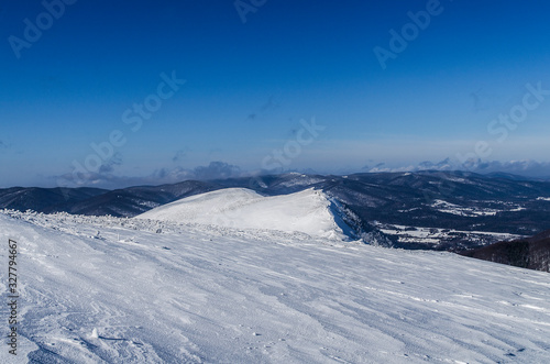 Fototapeta Naklejka Na Ścianę i Meble -  zima na połoninie Wetlińskiej Bieszczady 