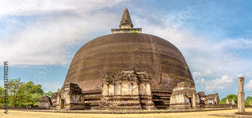 Panoramic view at the Rankoth Vehera stupa in Polonnaruwa - Sri Lanka