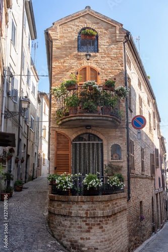 Fototapeta Naklejka Na Ścianę i Meble -  Ripatransone, medieval town in Marches, Italy