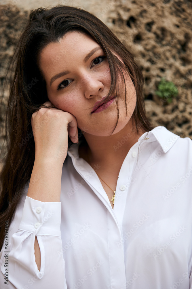 portrait photography woman with curve