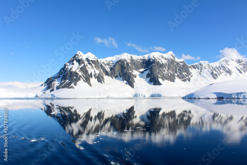 Landscape around the Antarctic Peninsula  Palmer Archipelago  Antarctica