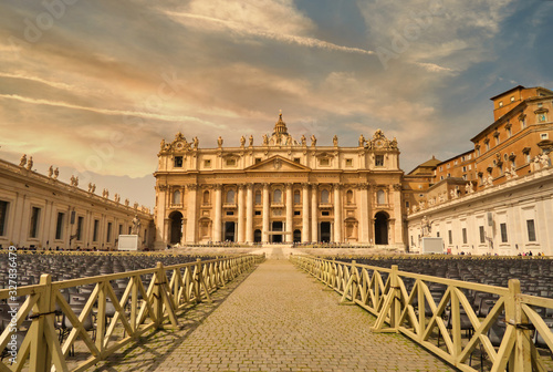 Basilica di San Pietro, Vatican, Rome, Italy Saint Peter Square © eplisterra