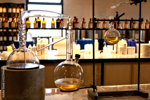 Glass flasks and tubes for the manufacture of toilet water and perfume