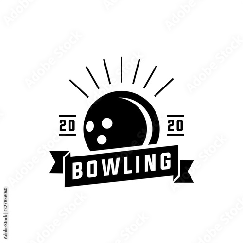 Bowling vector logotype, emblem and badge. Club gaming play, skittle and strike illustration. Template for bowling club, tournament, champion, challenge, Bowling vintage logo. 