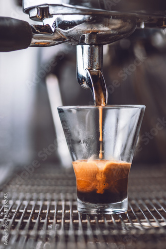 фотография Fresh espresso from a coffee shop