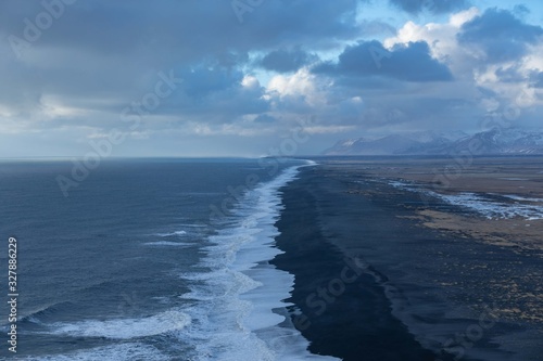 Reynisfjara Beach Islande © FriscoLillo
