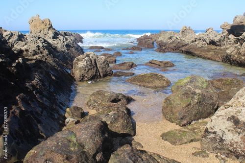 rocks in the sea © Abdo